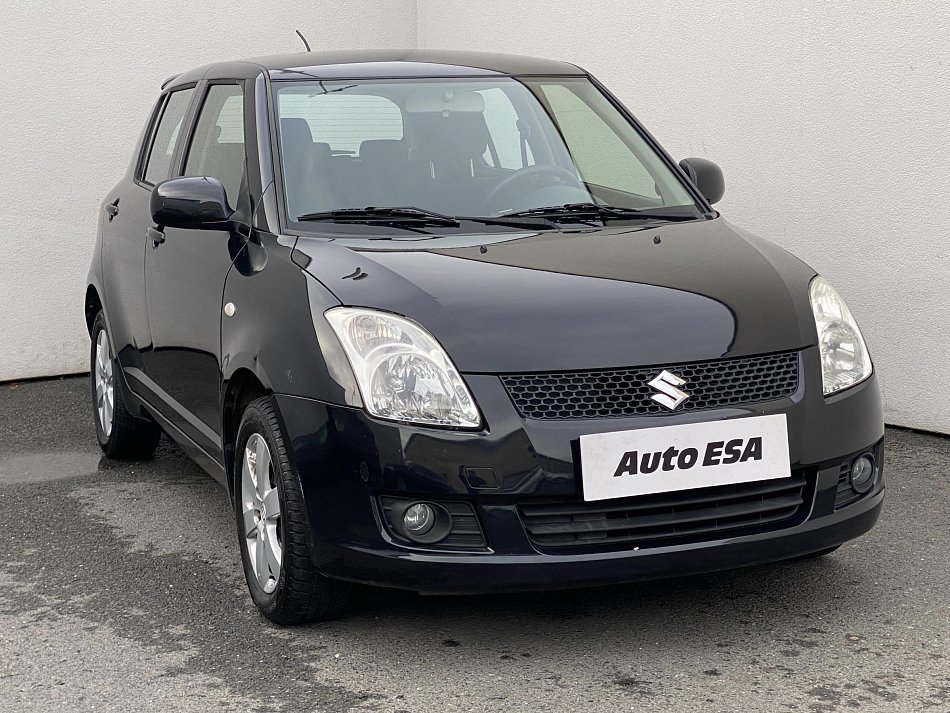 Suzuki Swift 1.3i  4x4