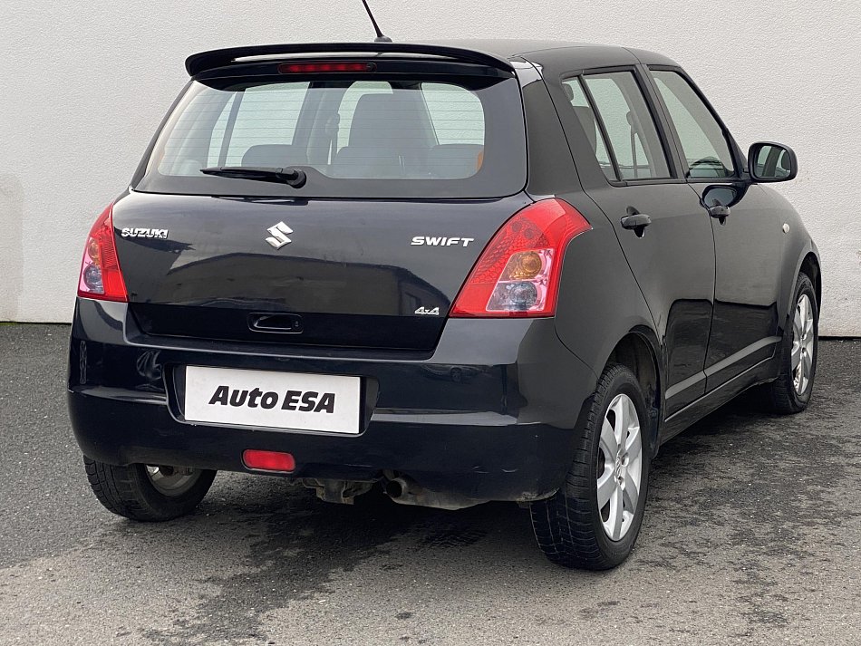 Suzuki Swift 1.3i  4x4