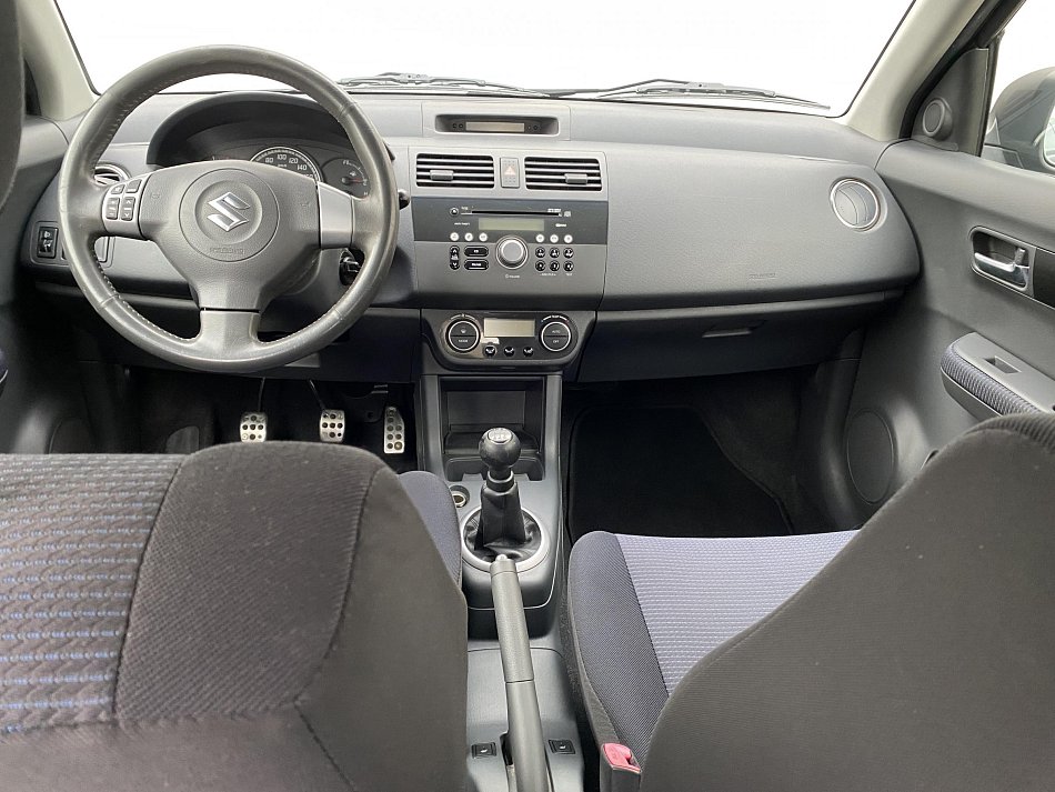 Suzuki Swift 1.3i  4x4