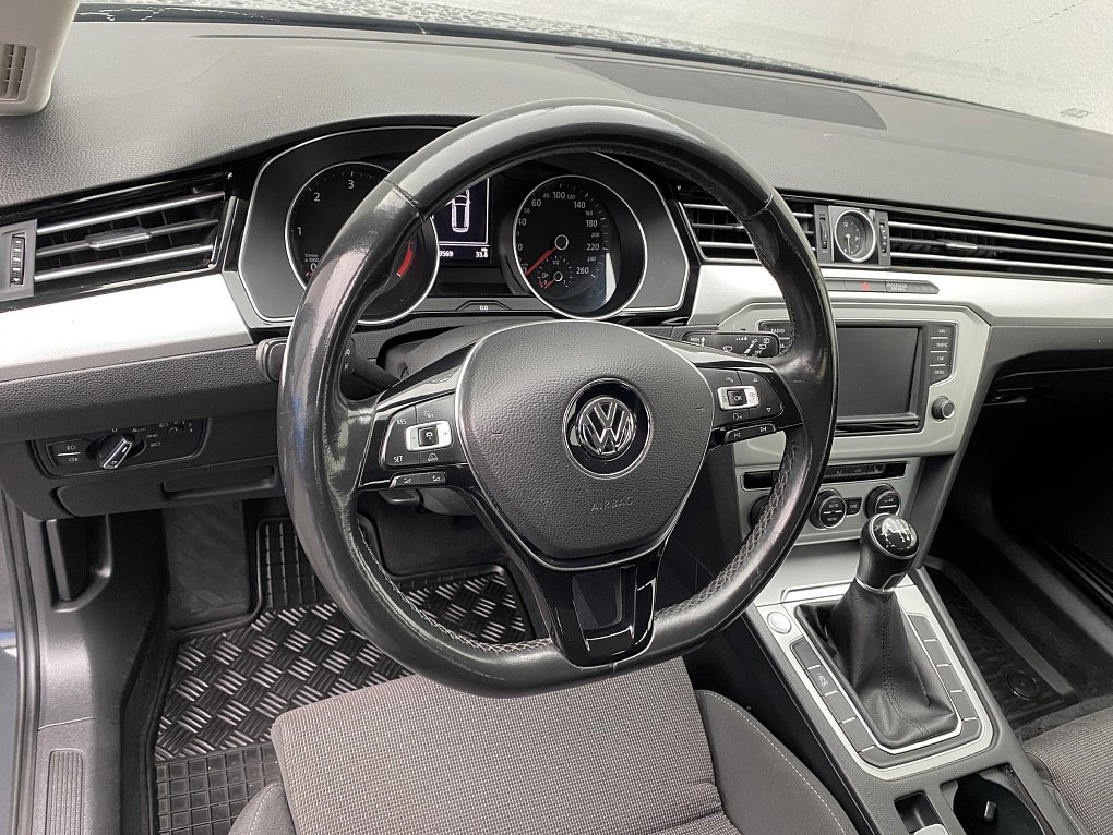 Volkswagen Passat 1.6 TDi Comfortline