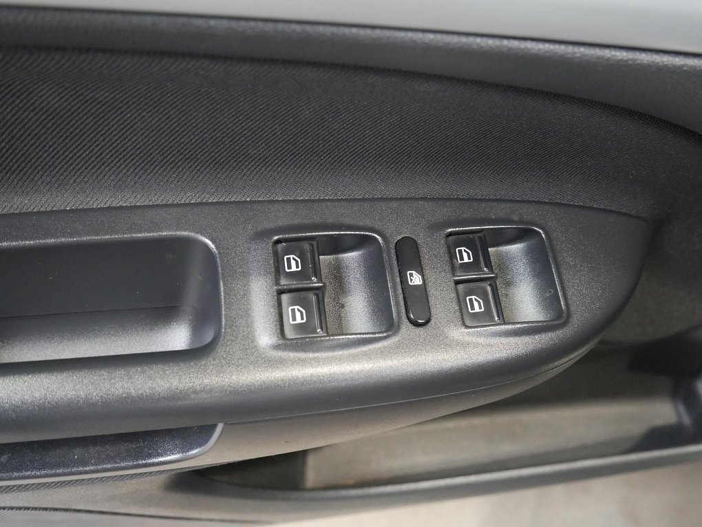 Škoda Octavia II 2.0 TDi Scout 4x4