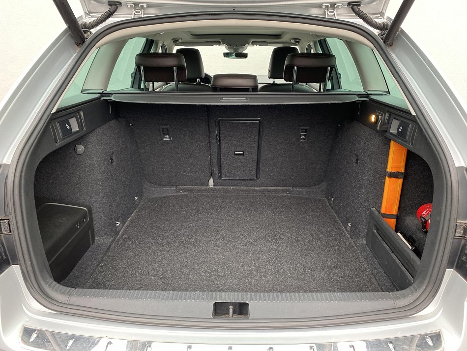 Škoda Octavia III 1.8 TSi Scout 4x4