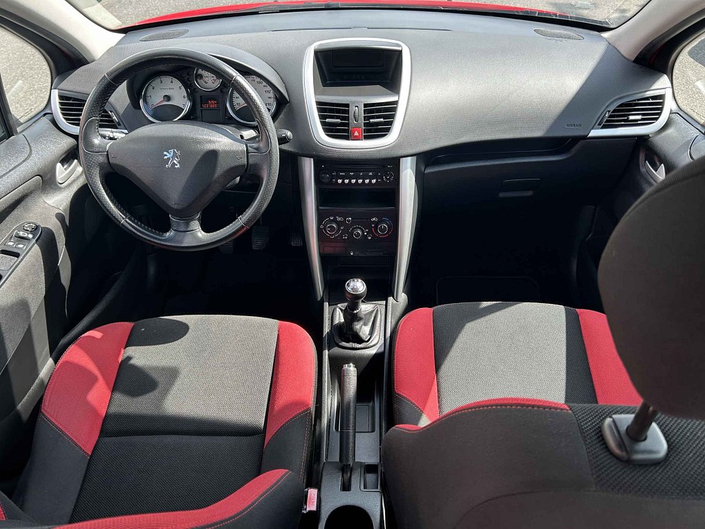 Peugeot 207 1.4i 