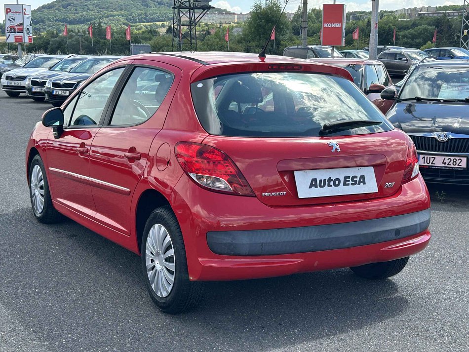 Peugeot 207 1.4i 
