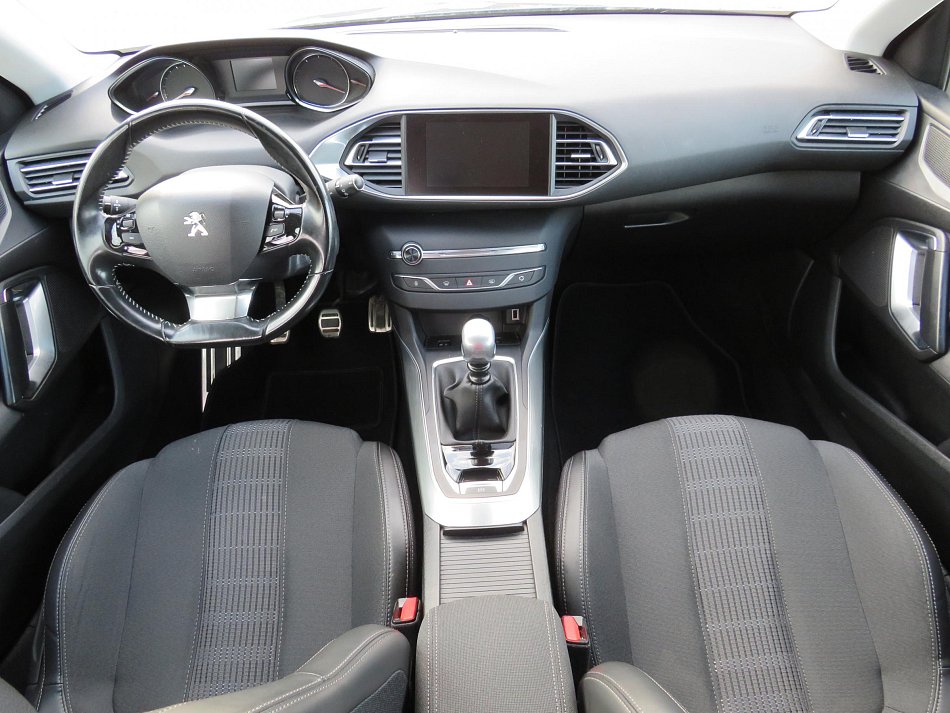 Peugeot 308 1.2 PT 