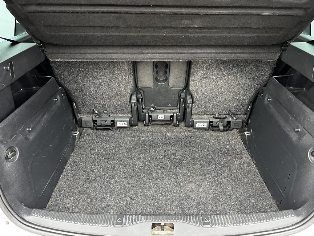 Škoda Roomster 1.2 TSi Noire