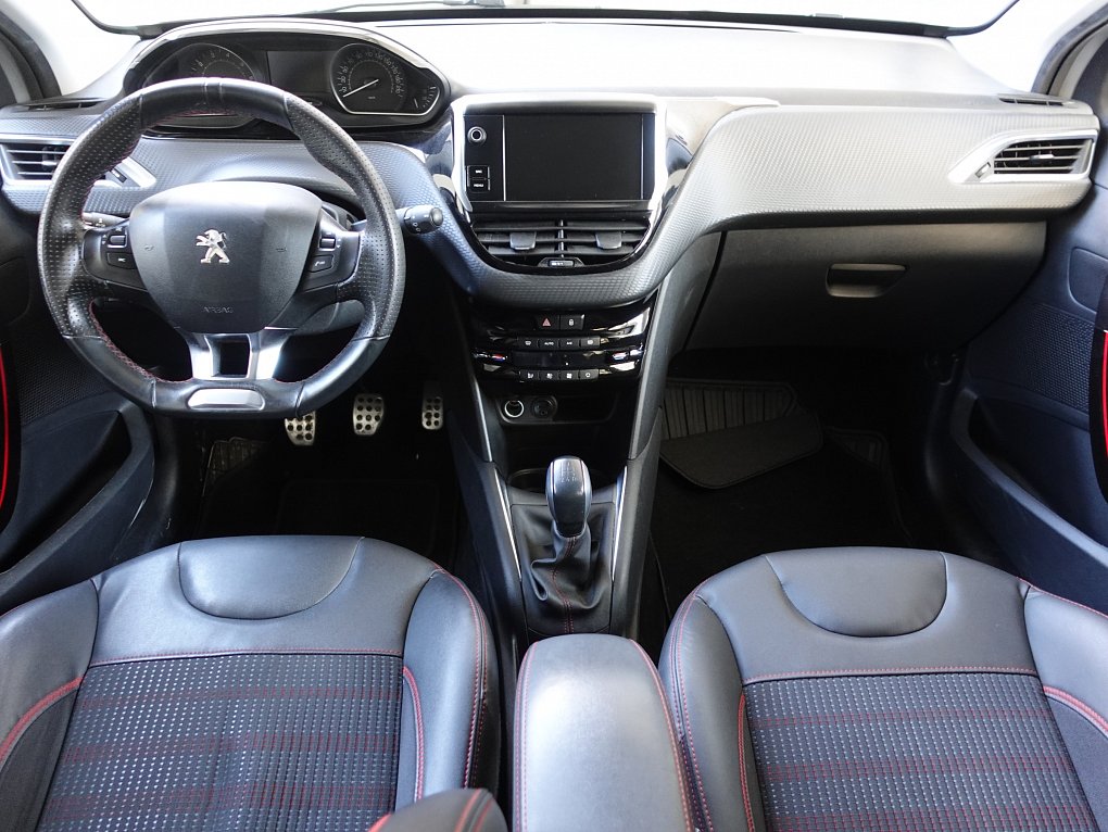 Peugeot 208 1.2PT GT Line