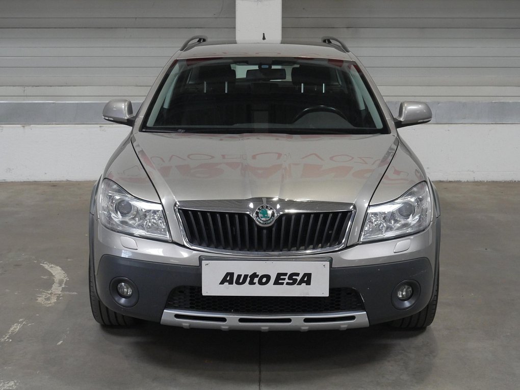 Škoda Octavia II 2.0 TDi Scout 4x4