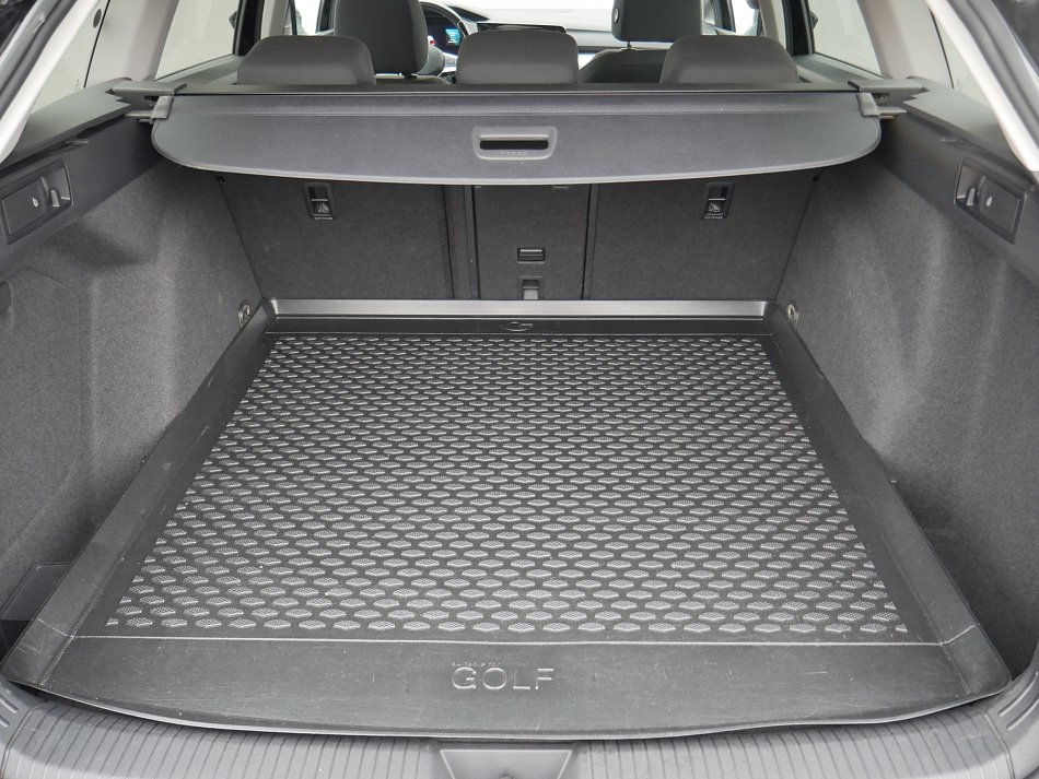 Volkswagen Golf 1.5TSi Life