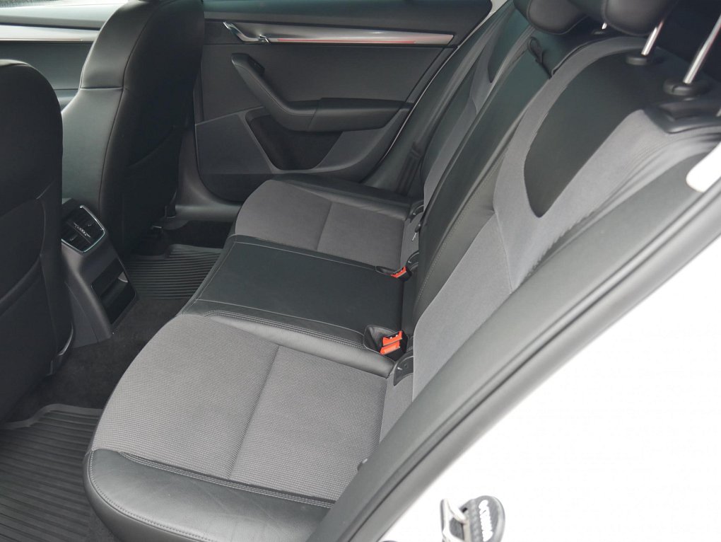 Škoda Octavia III 2.0TDi Style