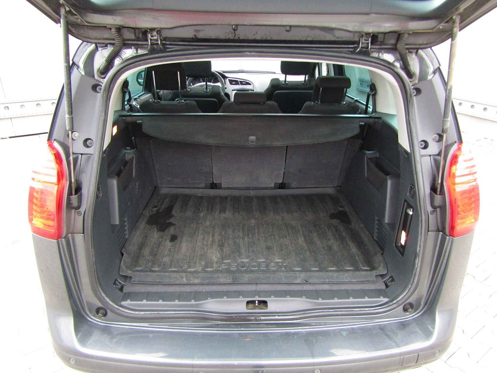 Peugeot 5008 2.0 HDi 