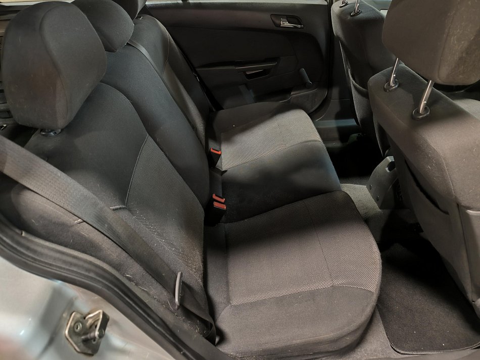 Opel Astra 1.7CDTi 