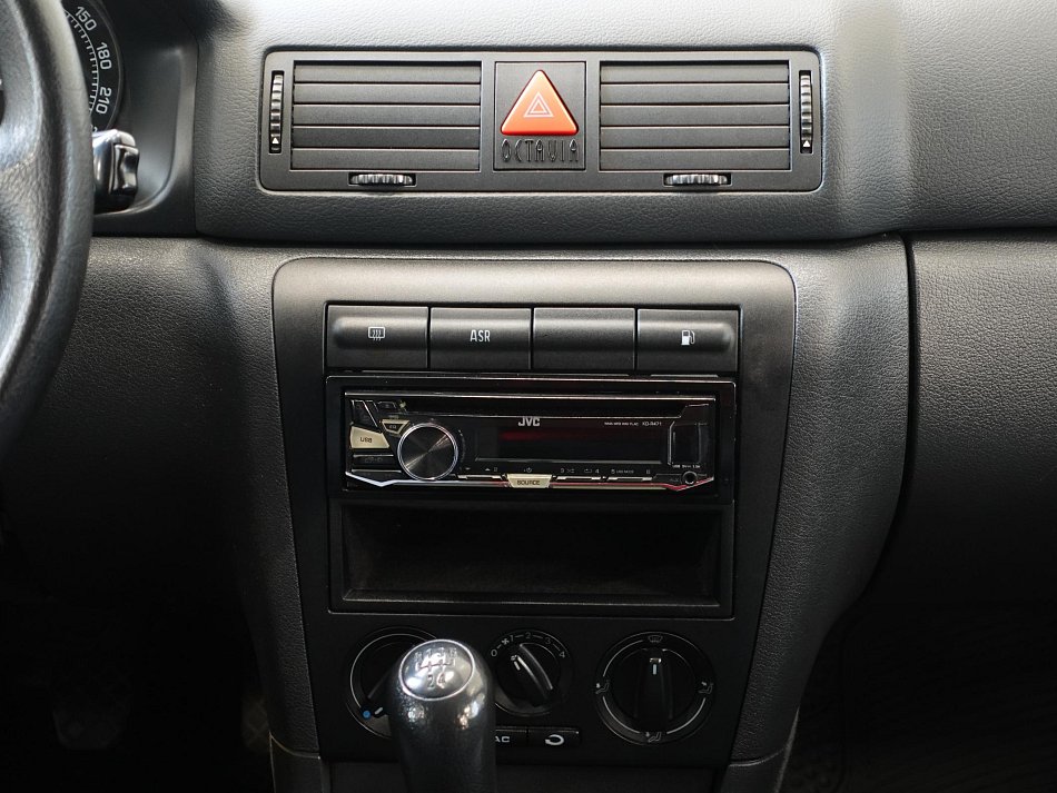 Škoda Octavia 1.6i 