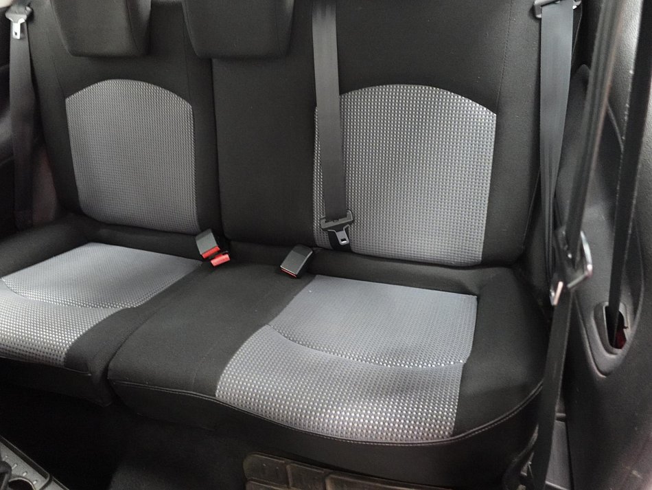 Peugeot 206 1.1i 