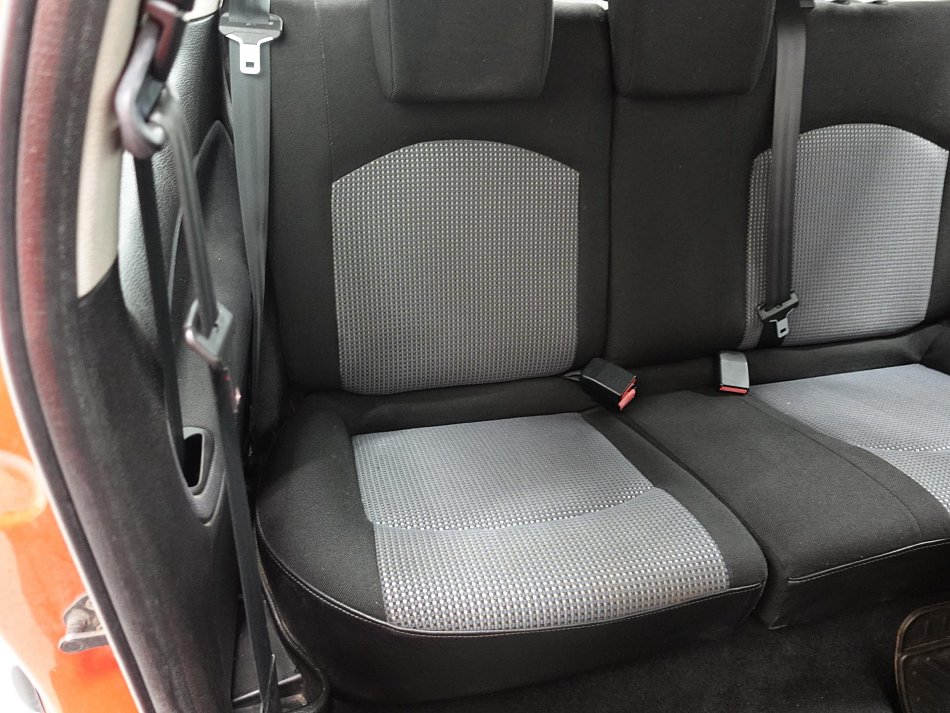 Peugeot 206 1.1i 