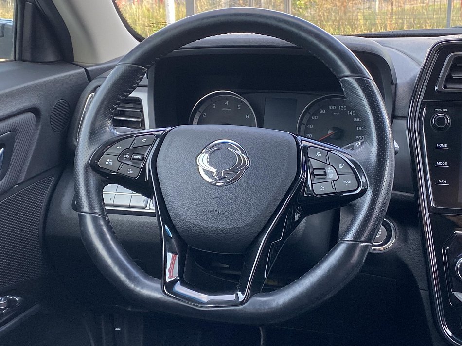 SsangYong Tivoli 1.5  Grand