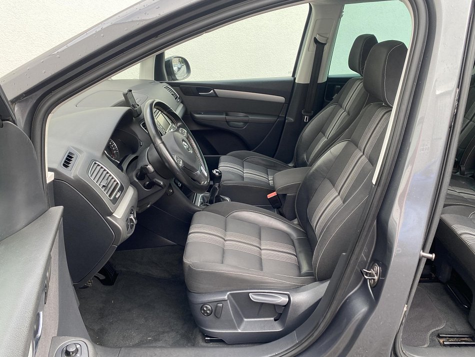 Volkswagen Sharan 2.0 TDi Match