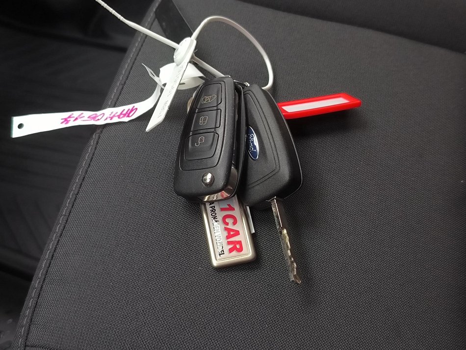 Ford Transit Custom 2.0TDCi Trend L2 6míst