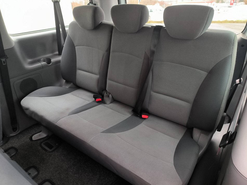 Hyundai H 1 2.5CRDi  8míst