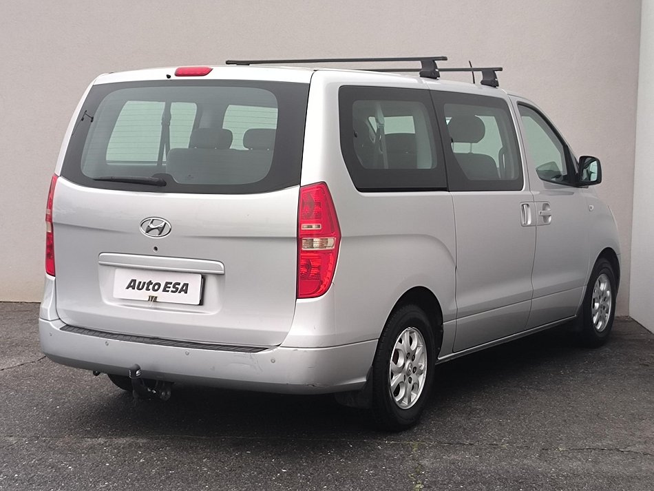 Hyundai H 1 2.5CRDi  8míst