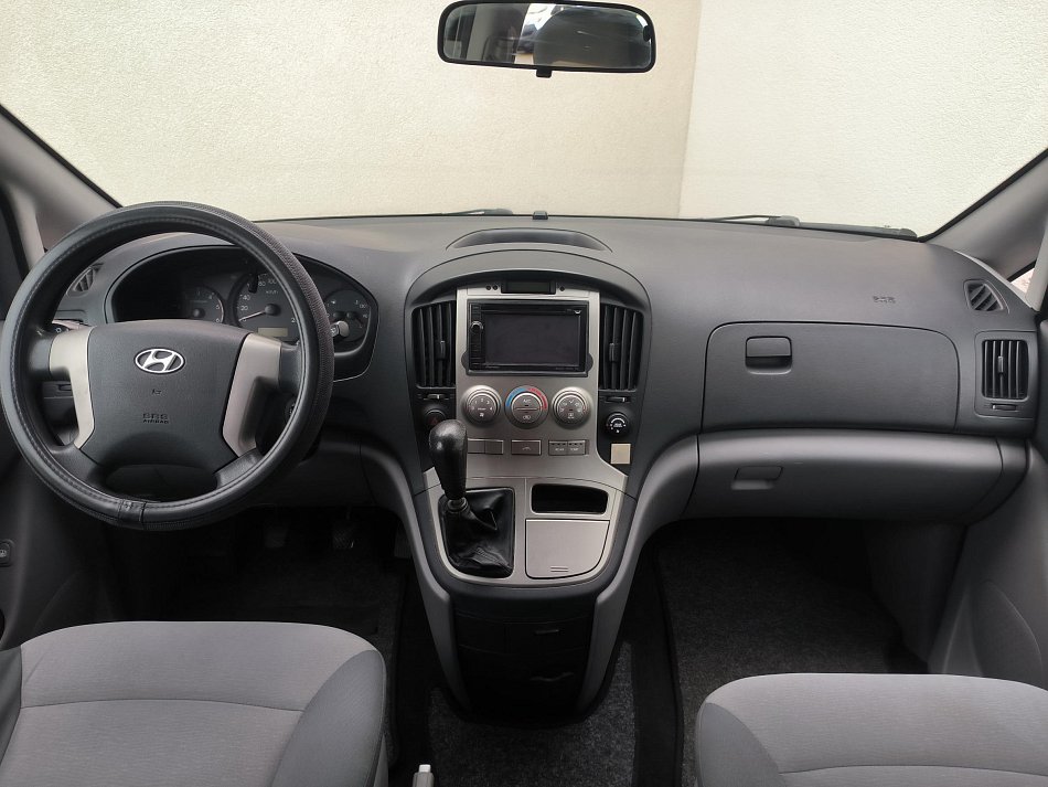 Hyundai H 1 2.5CRDi  8míst