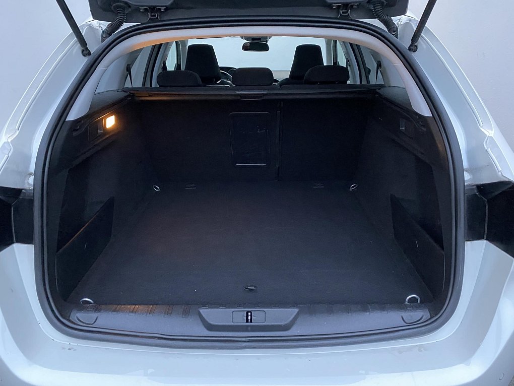 Peugeot 308 1.5 HDi 