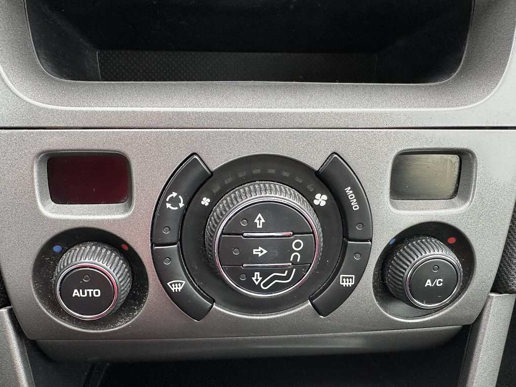 Peugeot 308 1.6 VTI 