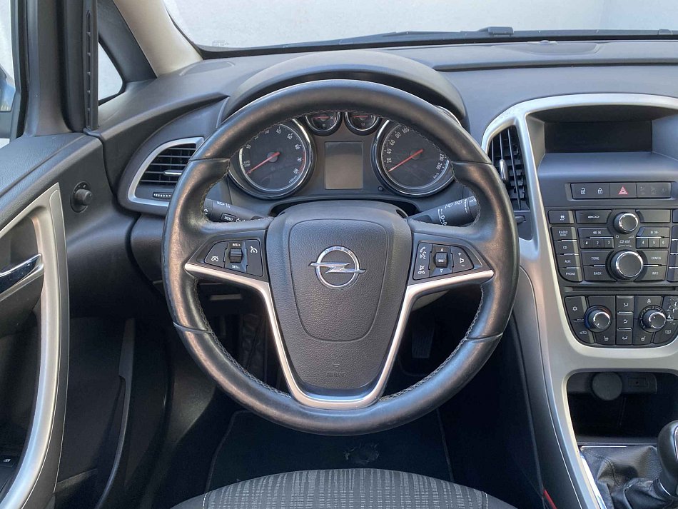 Opel Astra 1.4T 