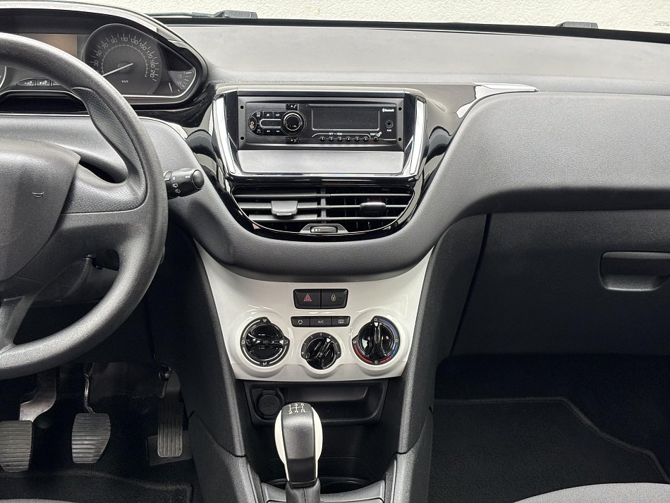 Peugeot 208 1.2 PT 