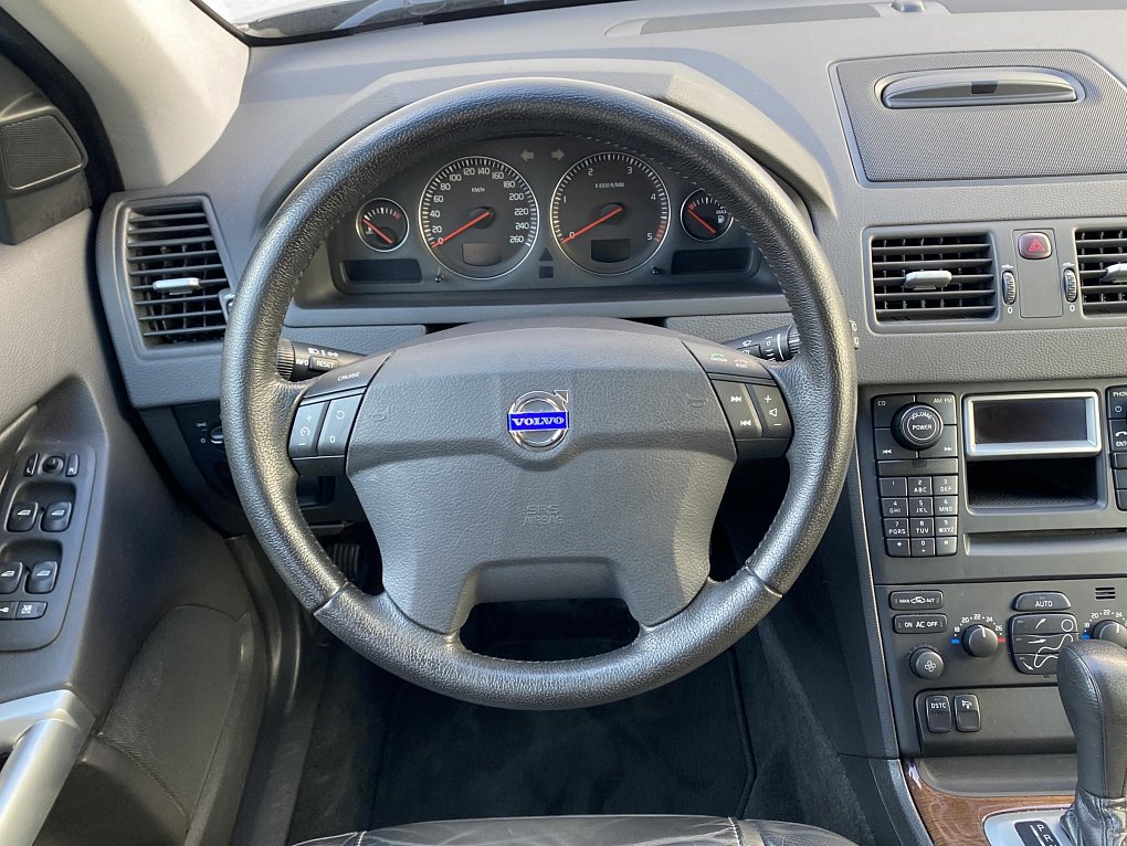 Volvo XC90 2.4 D5 Summum 4x4