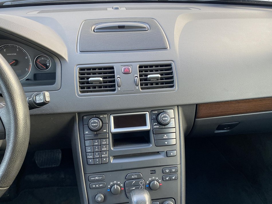 Volvo XC90 2.4 D5 Summum 4x4