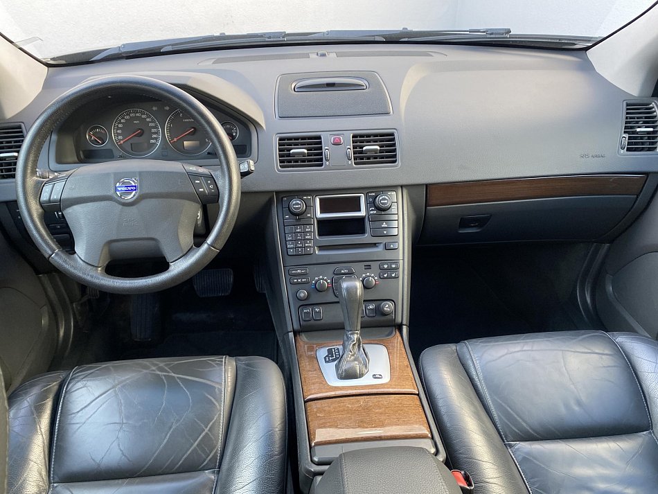 Volvo XC90 2.4 D5 Summum 4x4