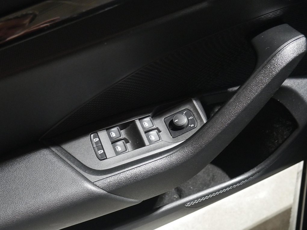 Škoda Octavia IV 2.0 TDi 