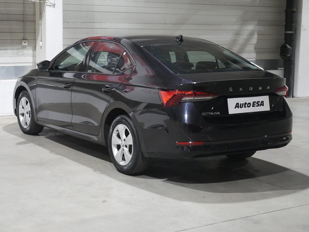 Škoda Octavia IV 2.0 TDi 