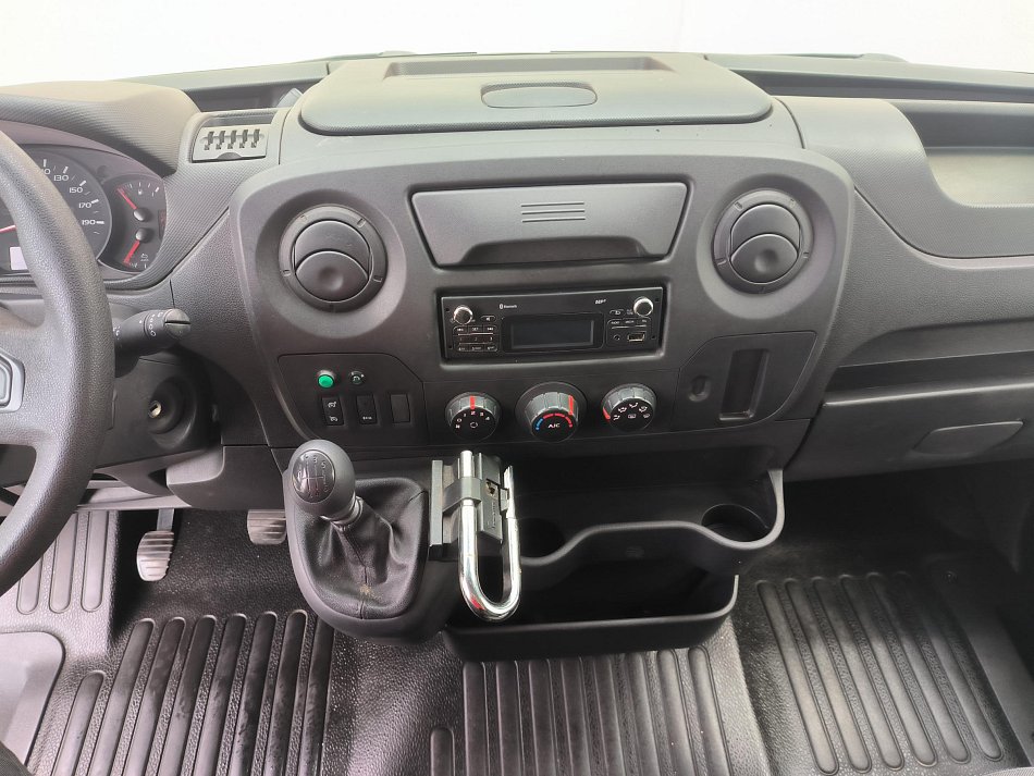 Renault Master 2.3dCi  L2H2 DÍLNA