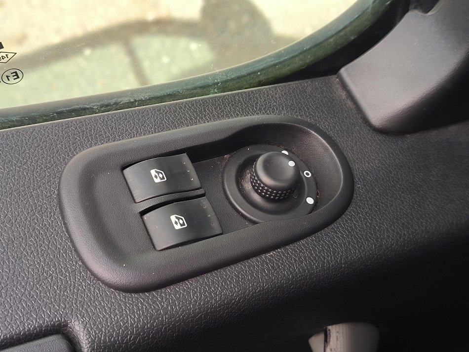 Renault Master 2.3dCi  L2H2 DÍLNA