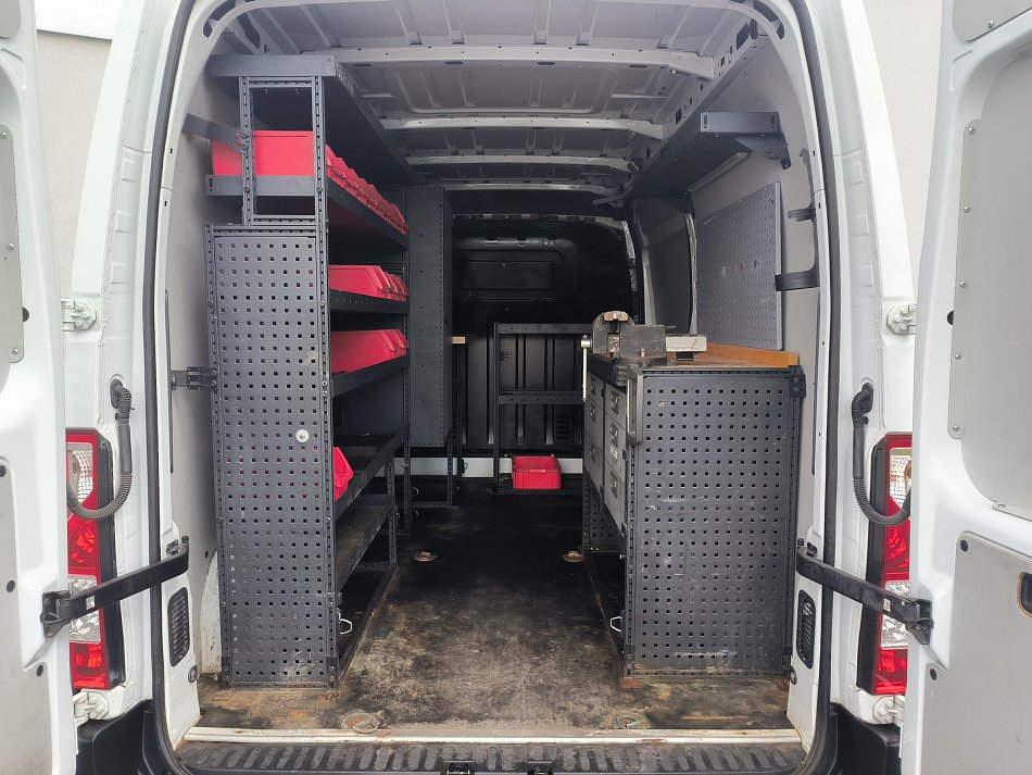 Renault Master 2.3dCi  L2H2 DÍLNA