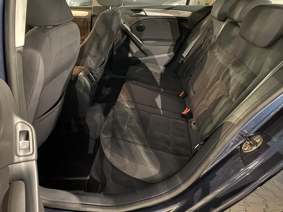 Volkswagen Golf 2.0 TDi Highline