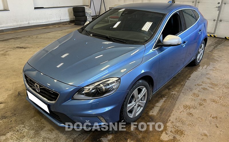 Volvo V40 2.0D2 R-design