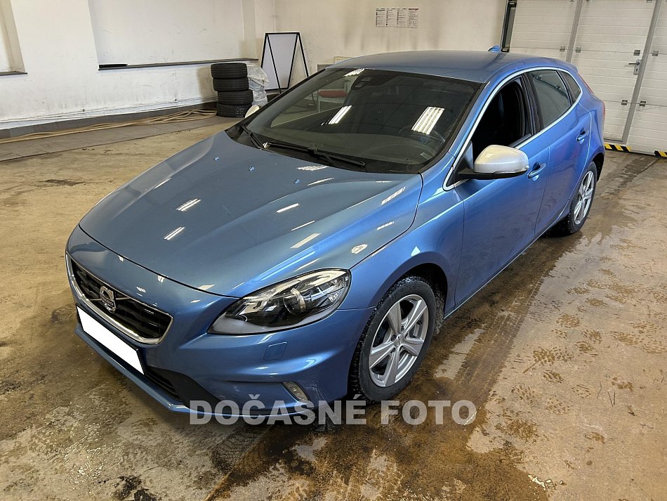 Volvo V40 2.0D2 R-design