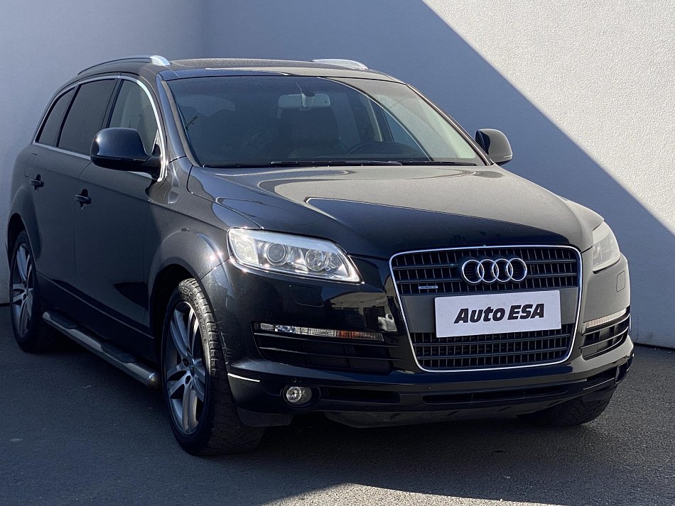 Audi Q7 4.2 FSi  quattro
