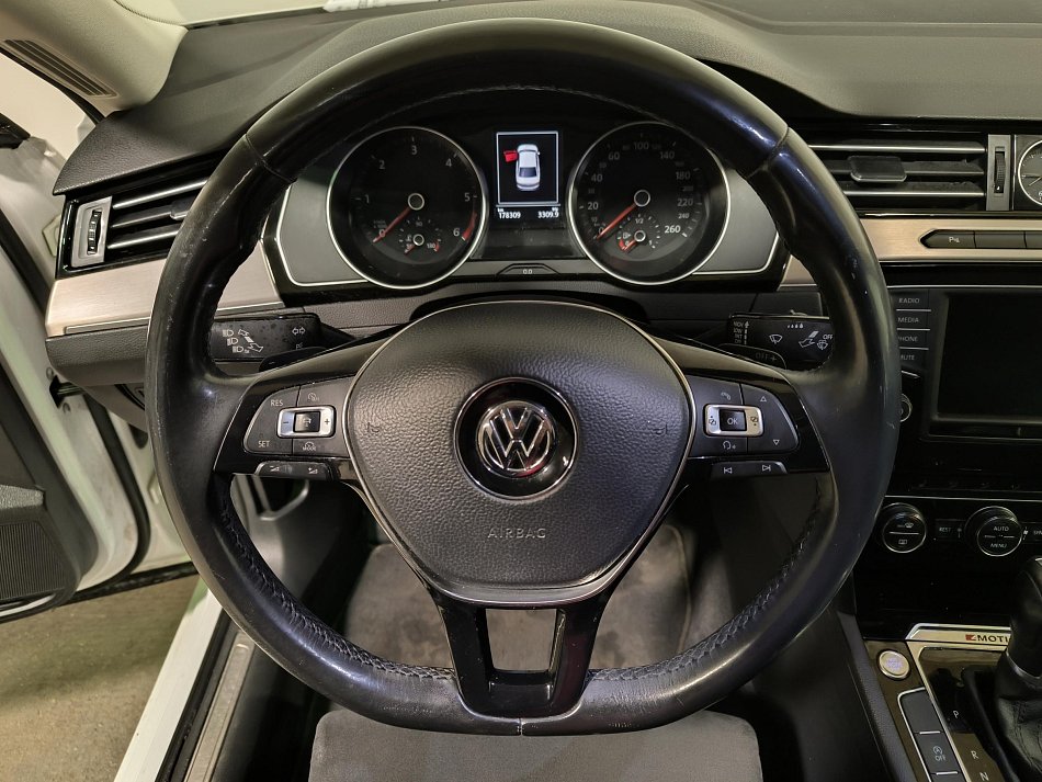 Volkswagen Passat 2.0 TDi Highline