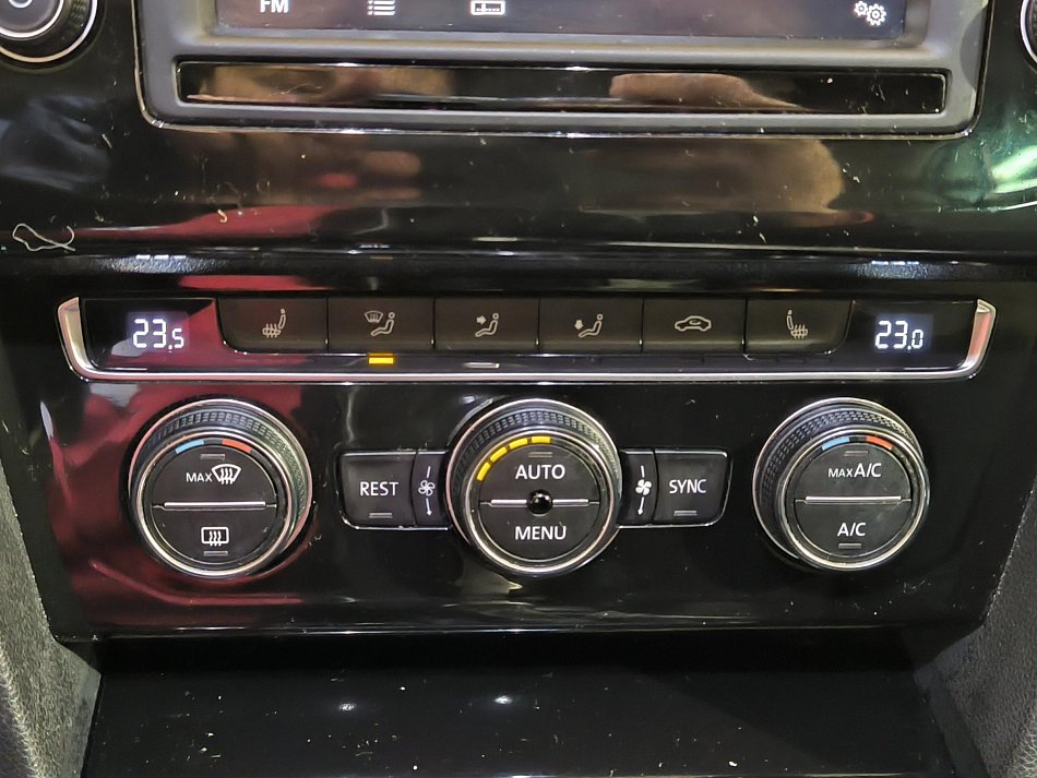 Volkswagen Passat 2.0 TDi Highline