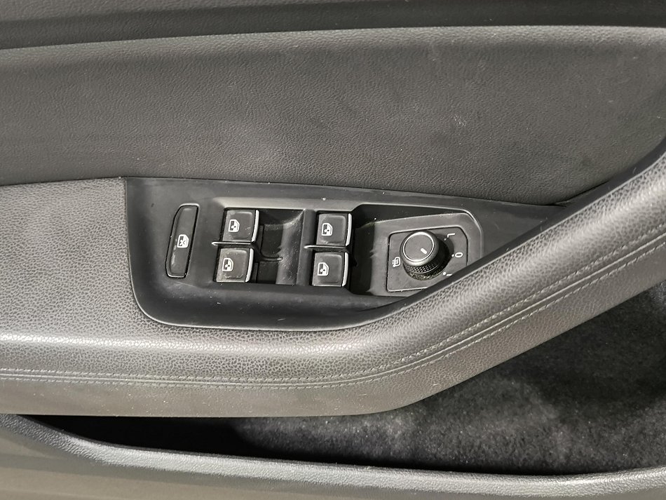 Volkswagen Passat 2.0 TDi Highline