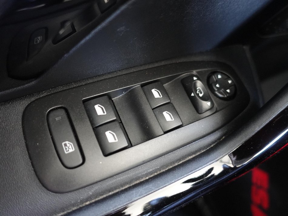 Peugeot 208 1.2PT GT Line