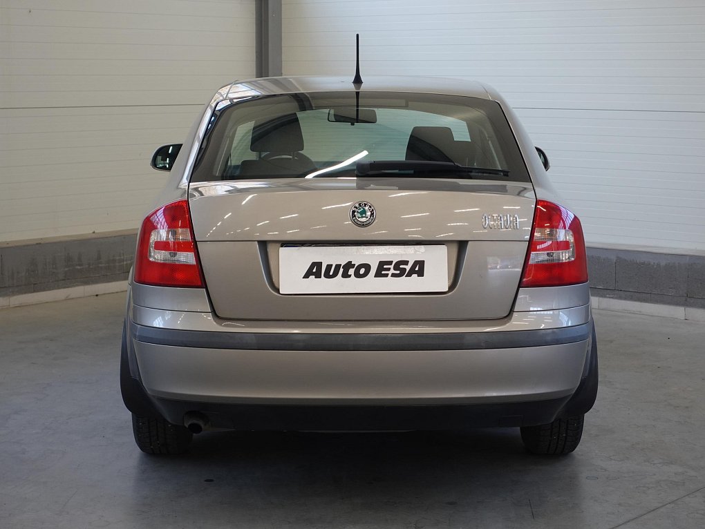 Škoda Octavia II 1.6i 