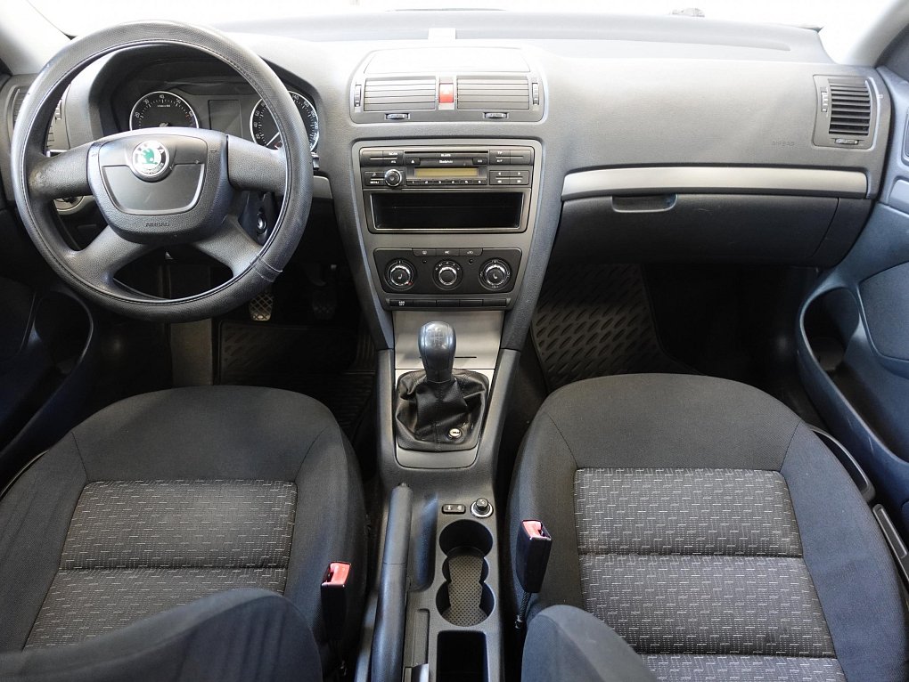 Škoda Octavia II 1.6i 