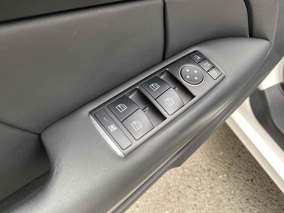 Mercedes-Benz Třída E 3.0 d  E 320