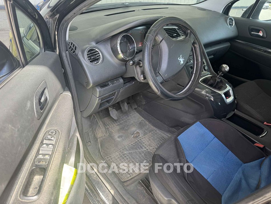 Peugeot 5008 2.0 HDi 