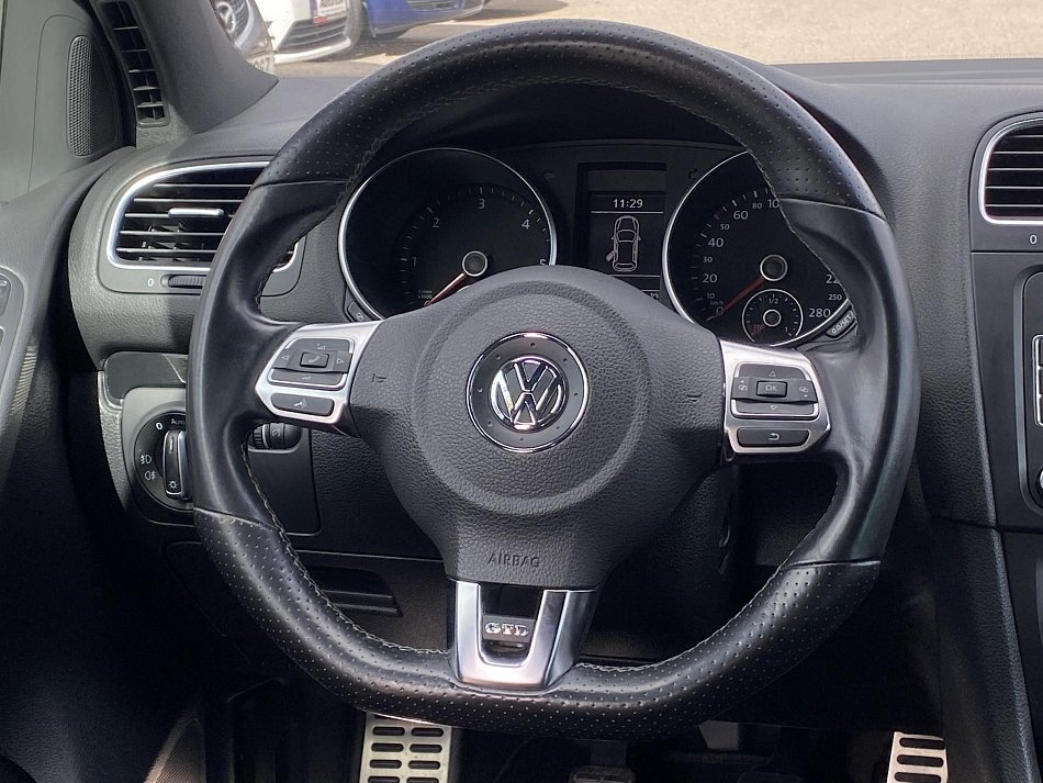 Volkswagen Golf 2.0TDi 